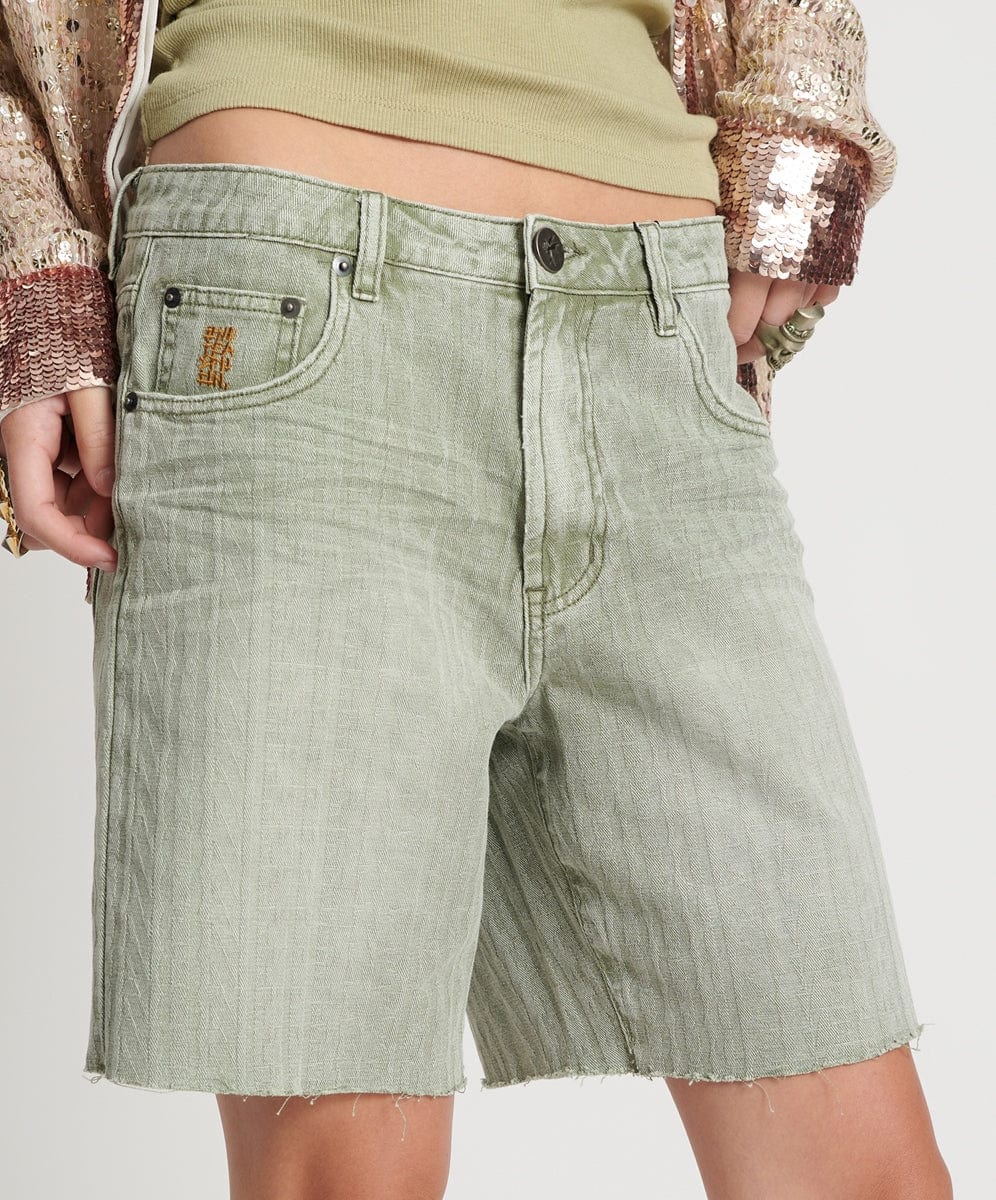 One Teaspoon Logo Jaquard Jackson Mid Waist Wide Leg Shorts - Khaki Shorts