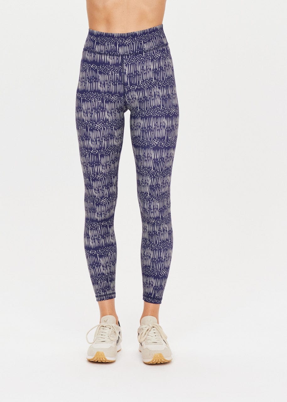 The Upside Yukimi 25in Midi Pant Leggings