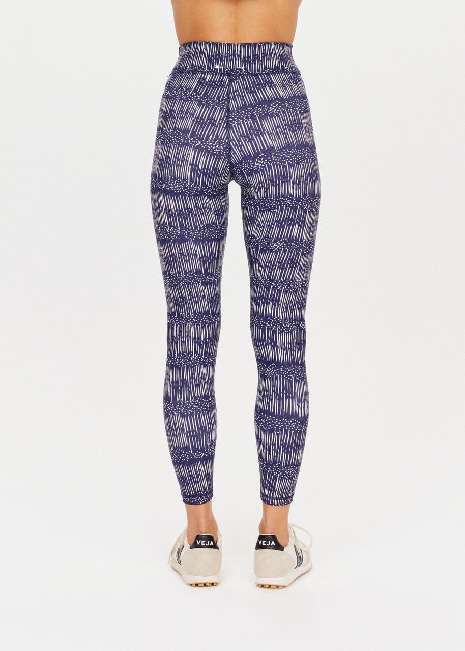 The Upside Yukimi 25in Midi Pant Leggings