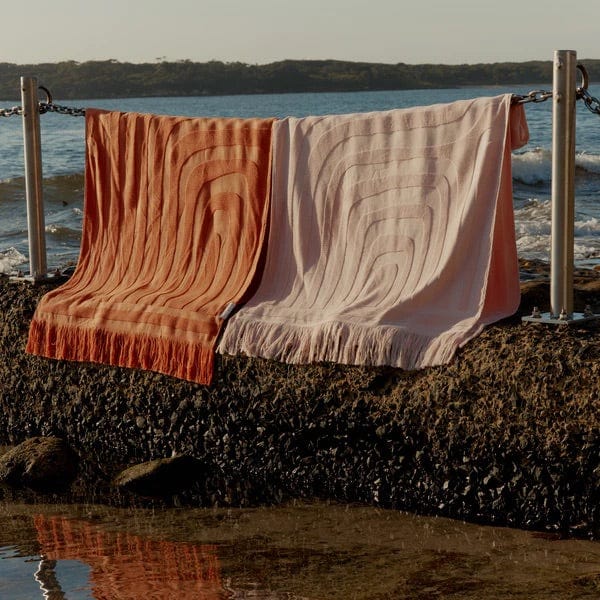 SUNNYLiFE Luxe Towel - Salmon Beach Towel