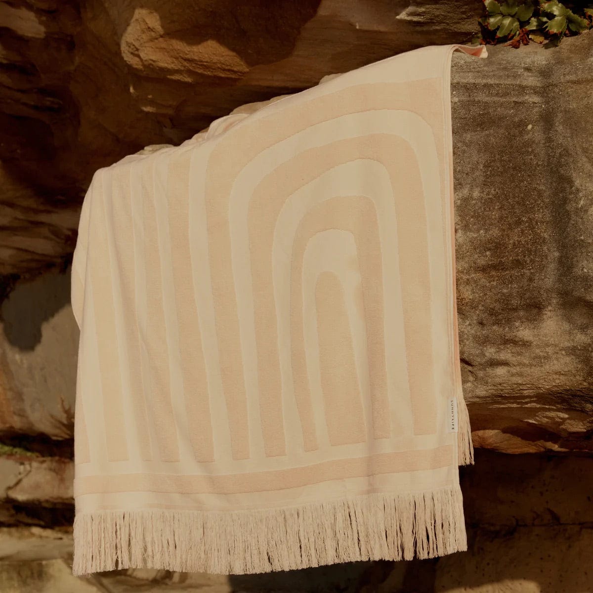 SUNNYLiFE Luxe Towel - Salmon Beach Towel